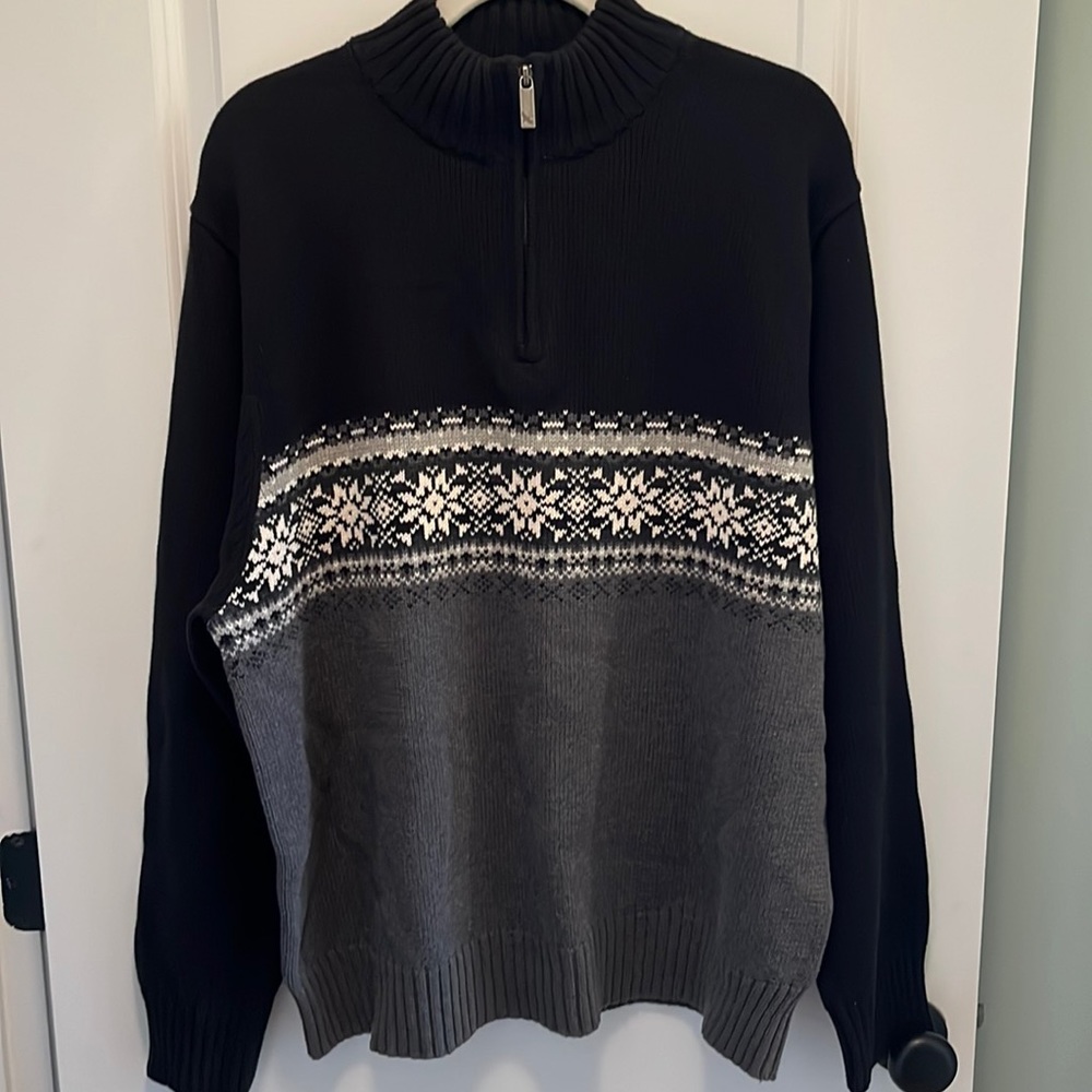 Eddie Bauer vintage winter sweater. Zip up 1/4.
